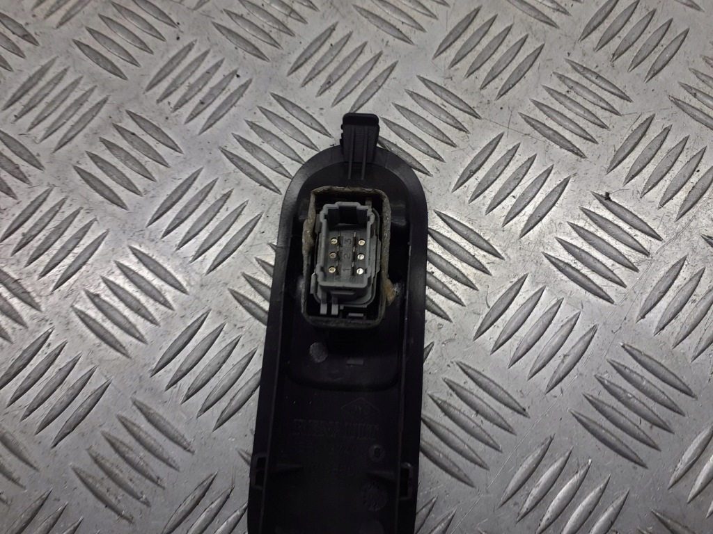 фото №2, Панель скло пасажира правий перед renault scenic ii 1.6 156013740