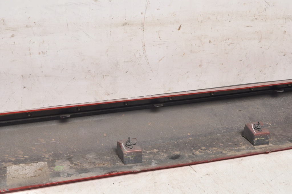 фото №12, Volvo s60 iii v60 ii накладка порог левая 31448911