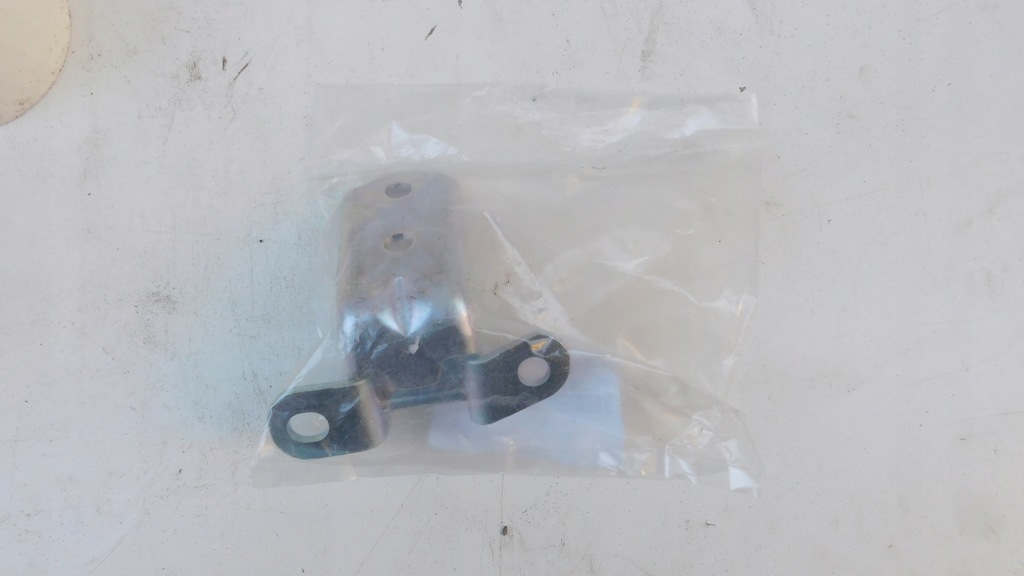 фото №1, Петли дверь правый перед hyundai accent 14- m-ód