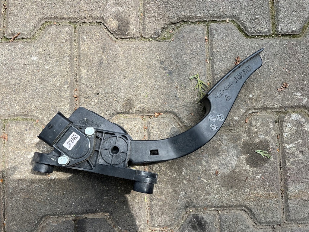 Купить Hyundai ix 20 педаль газа