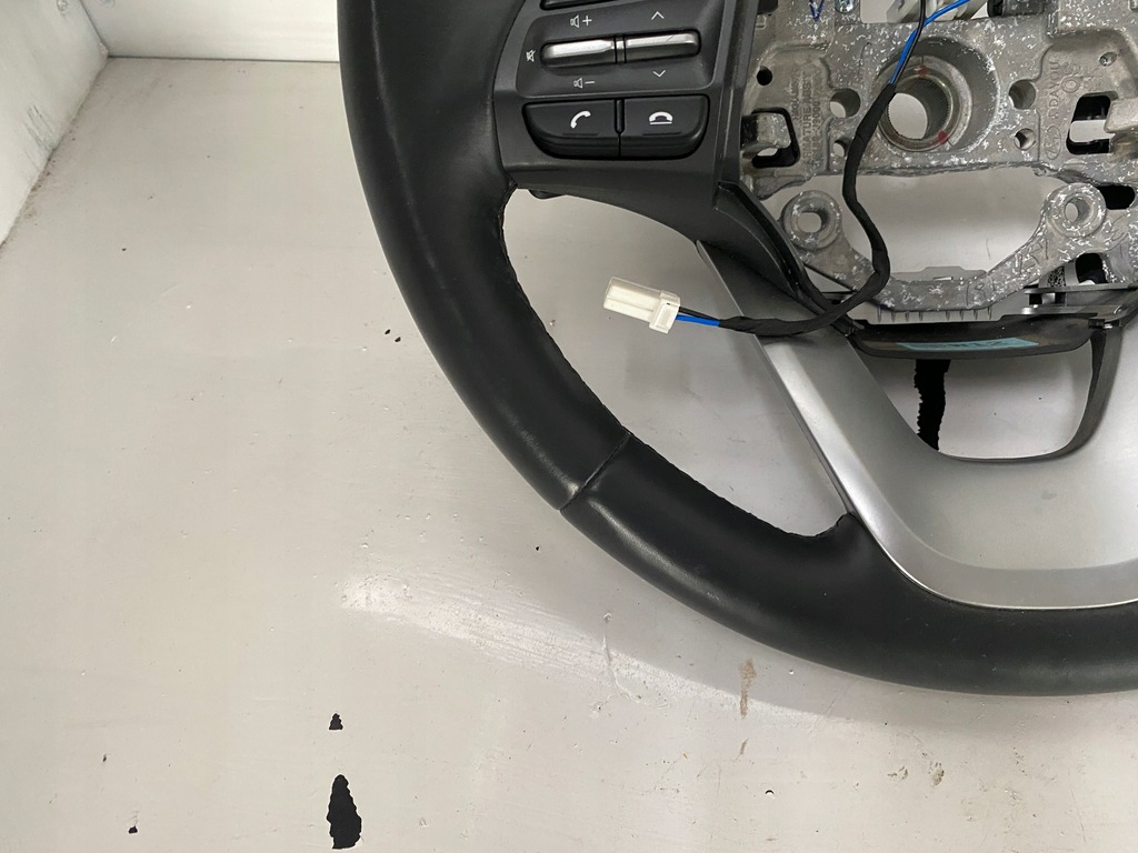 фото №5, Hyundai kona повітропровід шкіра мультифункція пелюстки перемикання