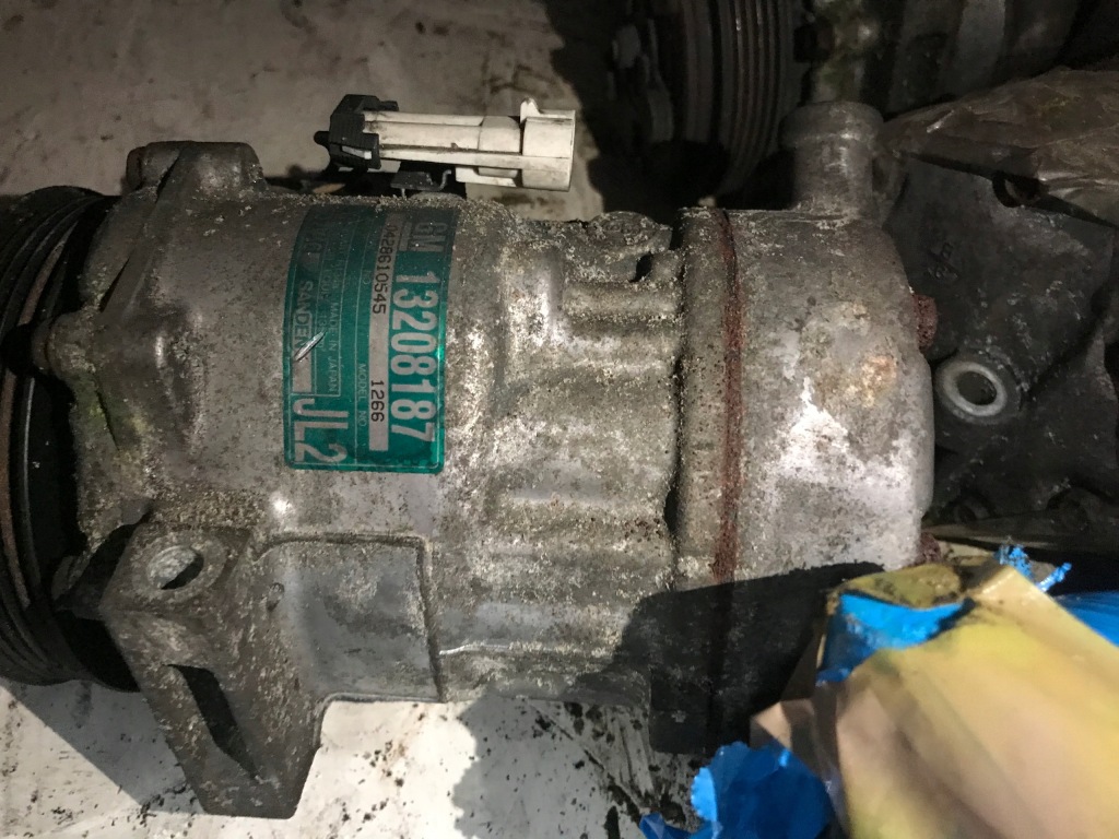 Купити Opel компресор кондиціонера 13208187