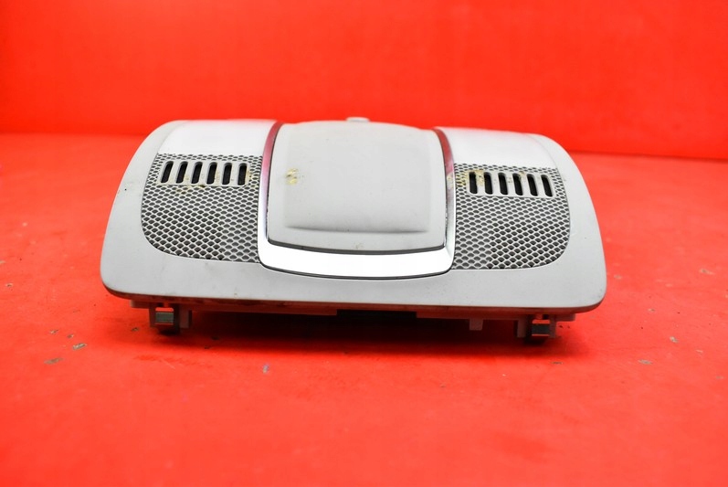 фото №5, Лампа освітлення салону перед audi a6 c6 08r