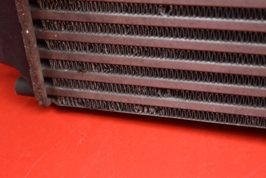 Радиатор интеркулер c1b1-9l440-ab ford fiesta mk7 1.0 ecoboost 100 km Цена