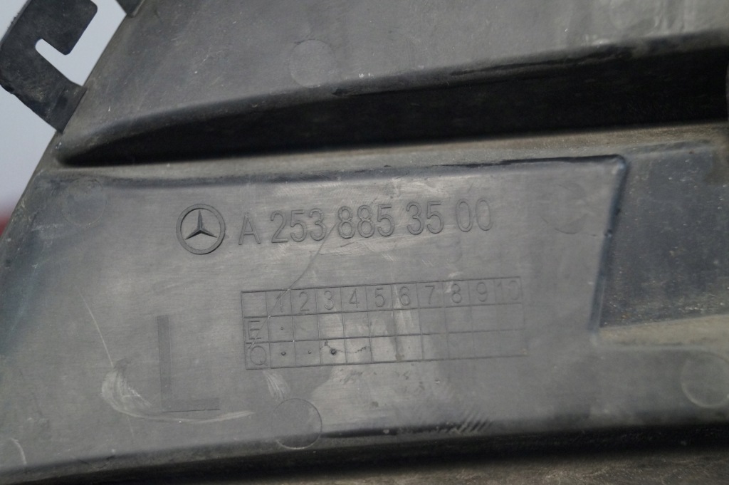 Решётка бампера левое  перед mercedes glc amg w253 Киев