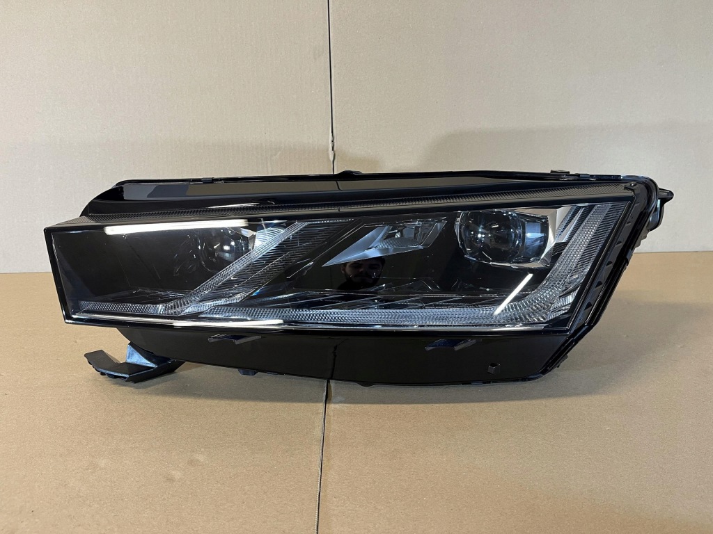 фото №1, Skoda octavia iv лампа лівий перед led 5e4941015a