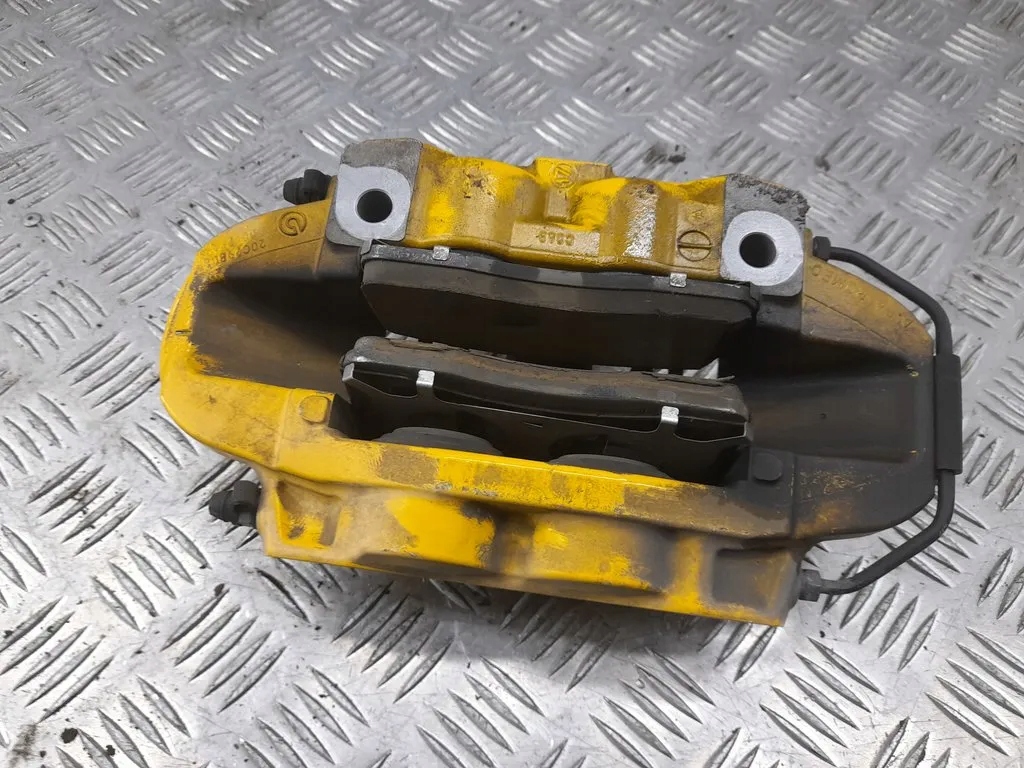 фото №1, Alfa romeo stelvio 00505534560 перед правая суппорты