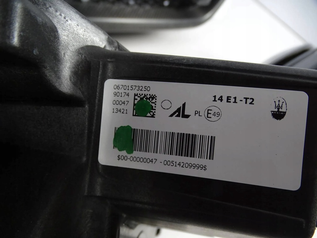 фото №13, Перед бампер передний капот лампа правая + левая maserati grecale trofeo