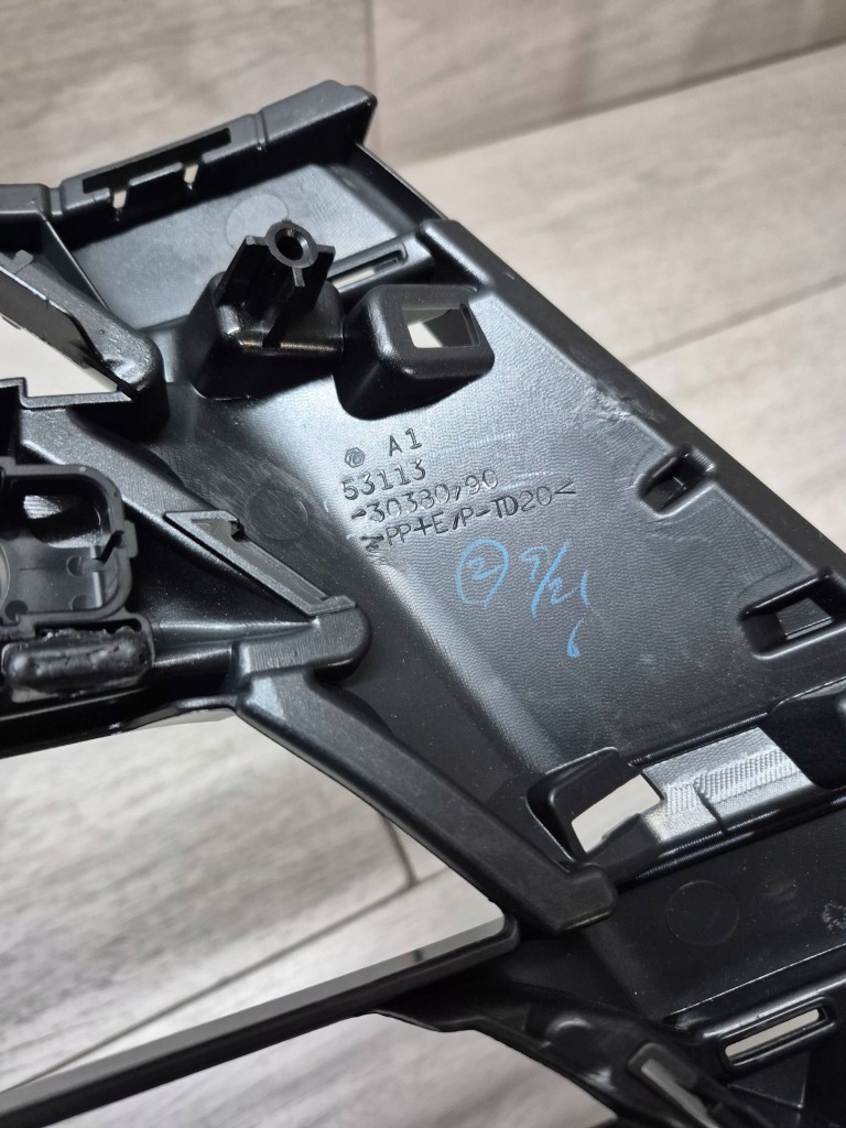 фото №8, 15749. lexus gs iv lift решётка решётка радиатора бампер перед 53113-30380