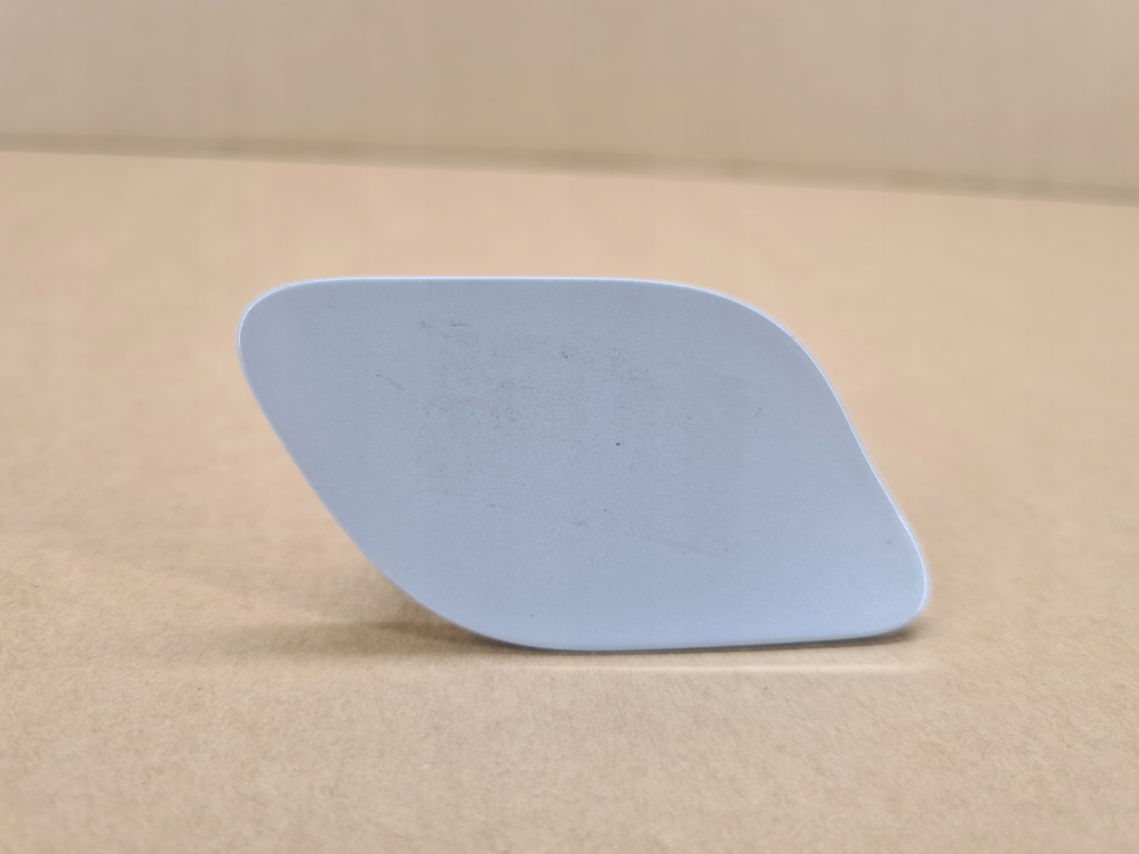 Купить Правая заглушка распылителя бампера xc40 kolor729