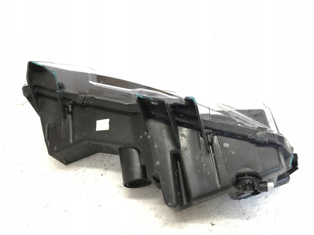 фото №13, Tesla 3 противотуманная фара передний левый led 1077395-00-d