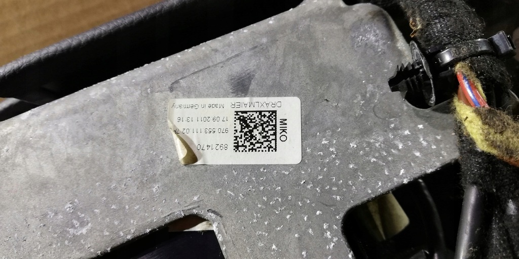 фото №9, Porsche panamera подлокотник туннель средний