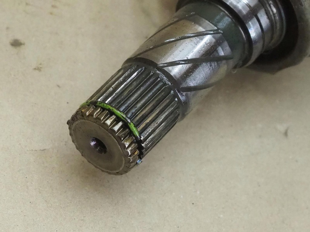 фото №10, Приводной вал левая mazda demio 1 2000r 1,3 1,5 abs автоматическая коробка передач