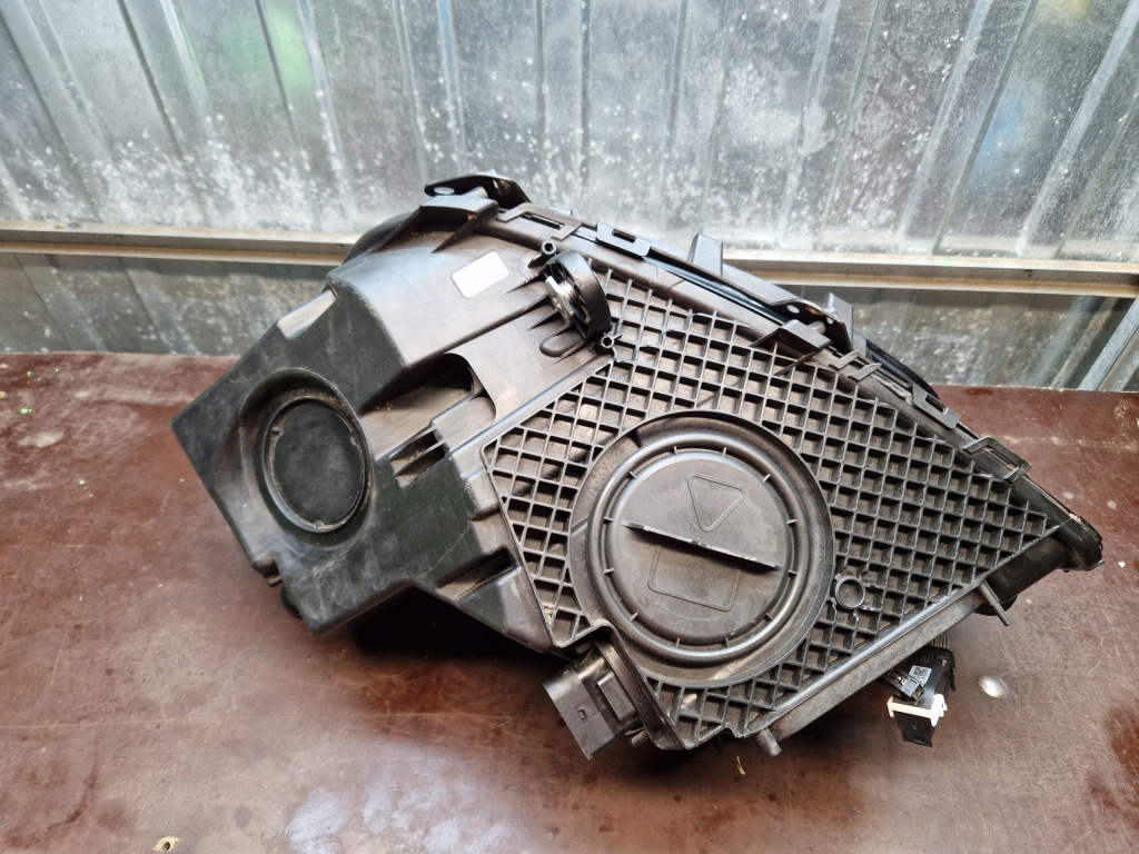 Купить Mercedes glc w253 рестайлинг  full led фара правый  перед