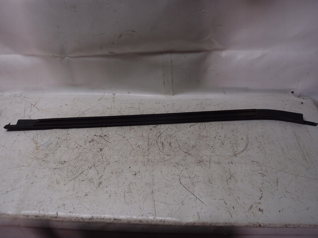 фото №7, Молдинг ущільнювач лівий задня bmw x3 g01