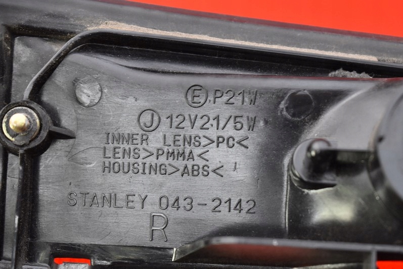 фото №8, Лампа правая задняя задняя 043-2142 suzuki baleno 1 i kombi 95-02