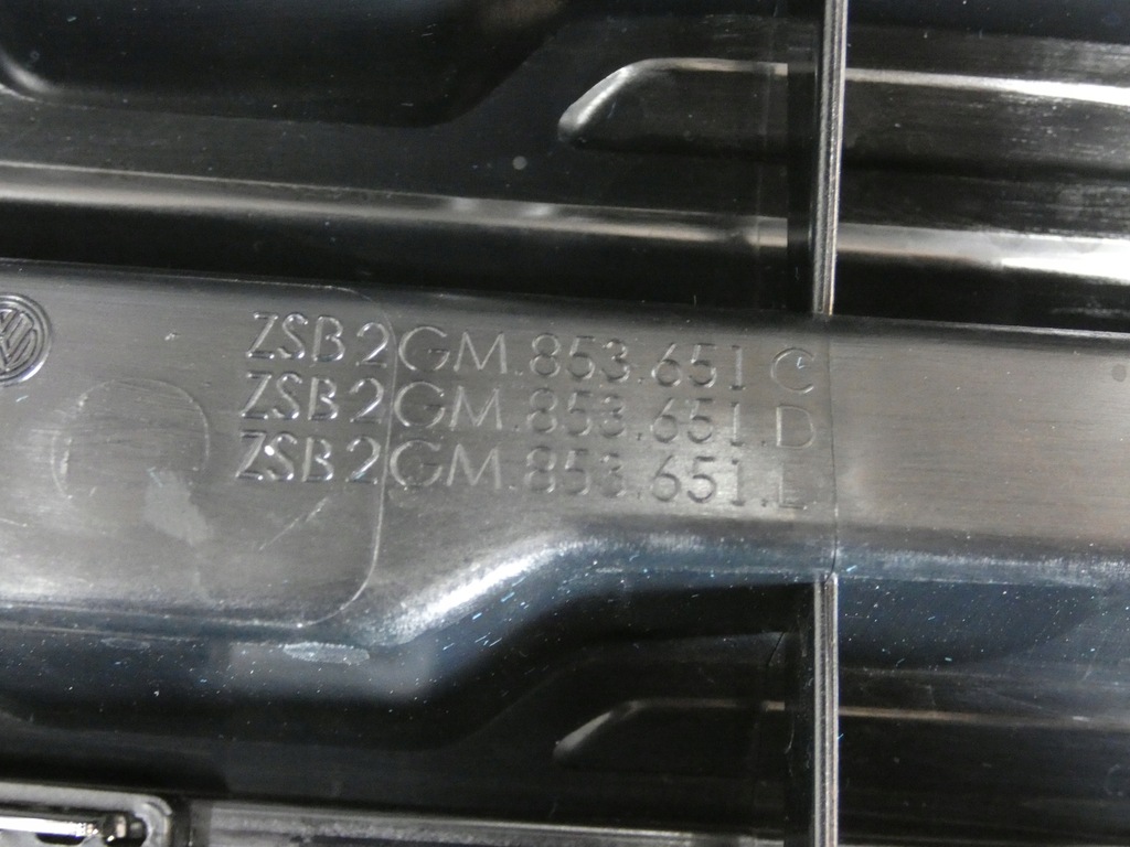 фото №7, Volkswagen оригинальный номер 2gm853653a решётка радиатора решётка радиатора