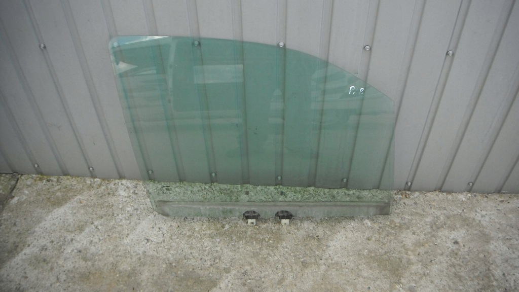 фото №1, Hyundai h1 starex 97-07 стекло правая передняя