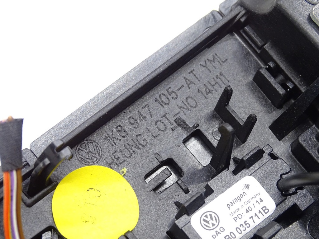 фото №3, Лампа освещение салона кабины vw scirocco iii 3 r-line 1k8947105at