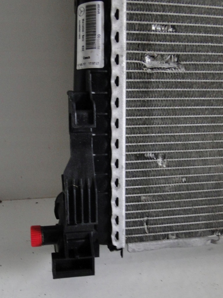 Купити Mercedes радіатор води рідина автоматична коробка передач cla 117 c117 x117 w117 gla 156 x156