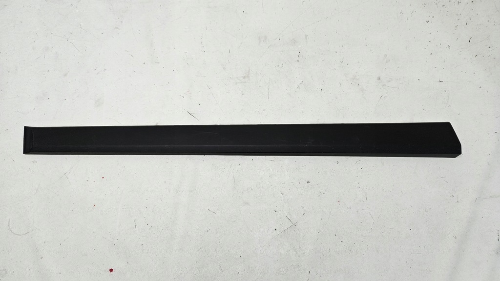 фото №7, Молдинг двері лівий перед передня kia stonic 87723-8h400