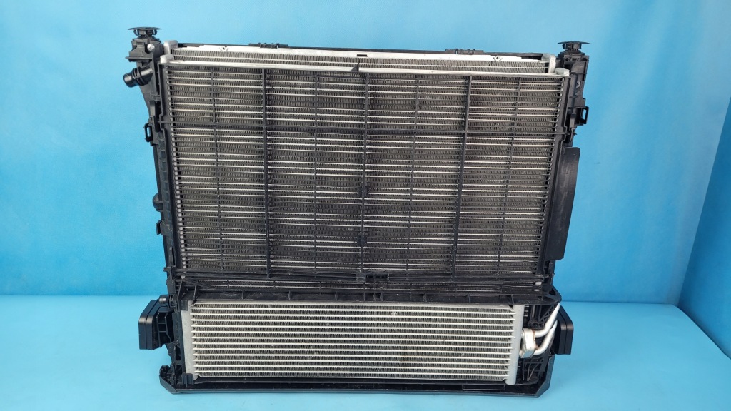 Купити Bmw x3 g01 lci sdrive30i 23r радіатор вентилятор 8686170 9797807 8642747