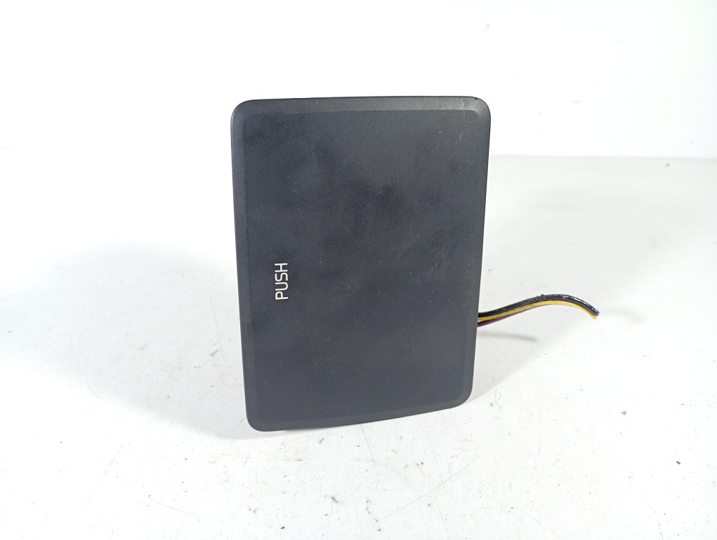 Купить Volvo s60 00-10 пепельница