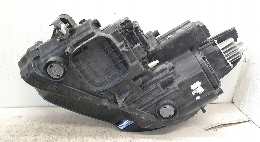 фото №10, Opel crossland x лампа перед правая led оригинал europa