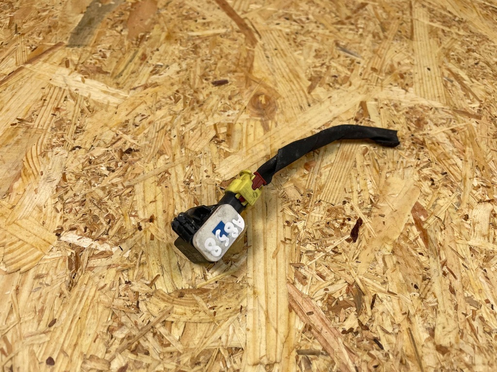 фото №6, Датчик удара ударный штекер vw amarok i 2h0959652