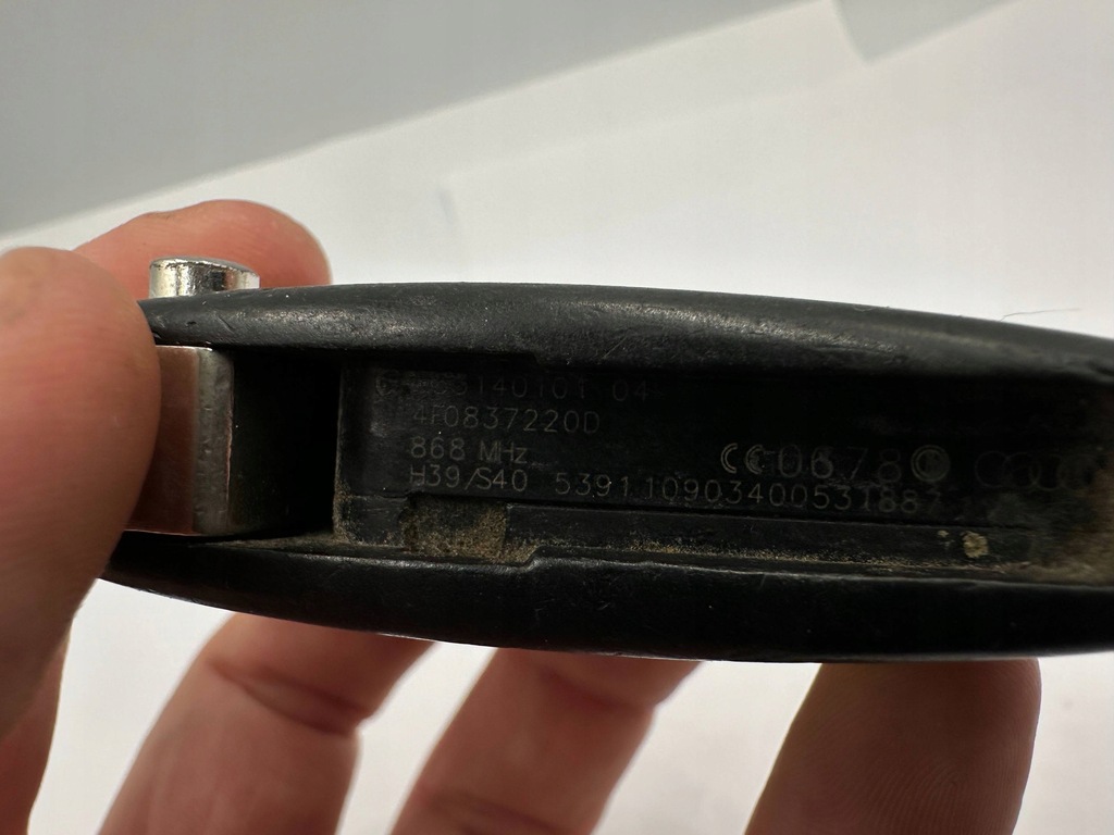 фото №7, Ключ ключ pilot audi a6 c6 s6 c6 868mhz 4f0837220d