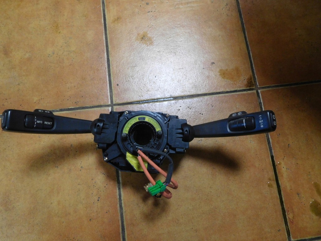 фото №1, Volvo v50 s40 переключатель комбинированный p30710342