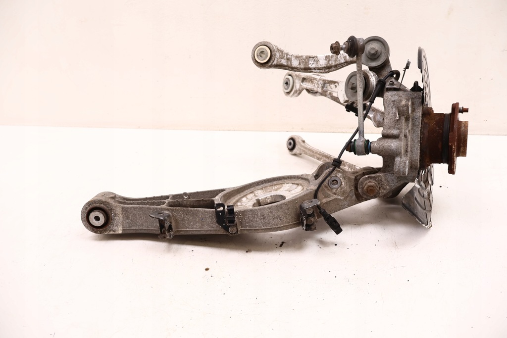 фото №6, Maserati levante 3.0 v6 поворотний кулак права задня 67003724