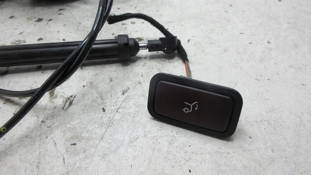 фото №7, Mercedes w251 механизм привод насос крышки кнопка a2518000448