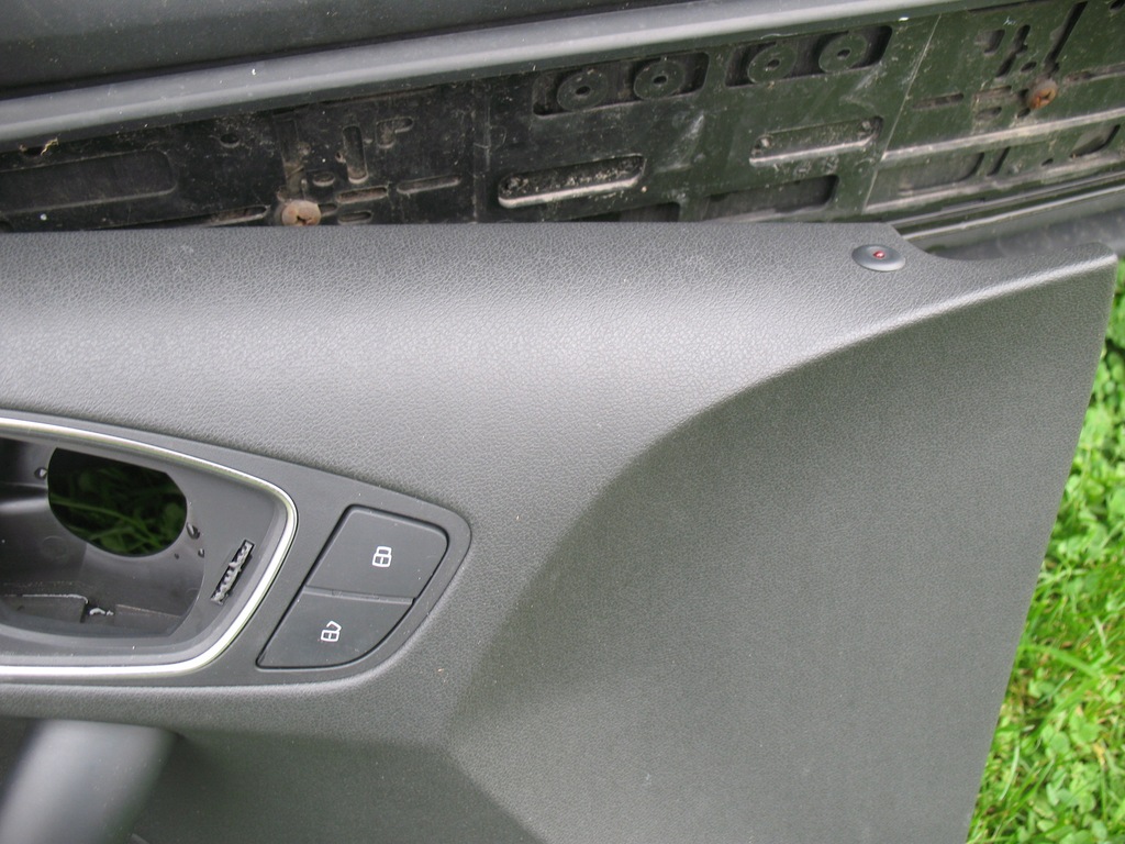 фото №7, Audi a1 8x 2010 r-tapicerka дверна ліва 3d