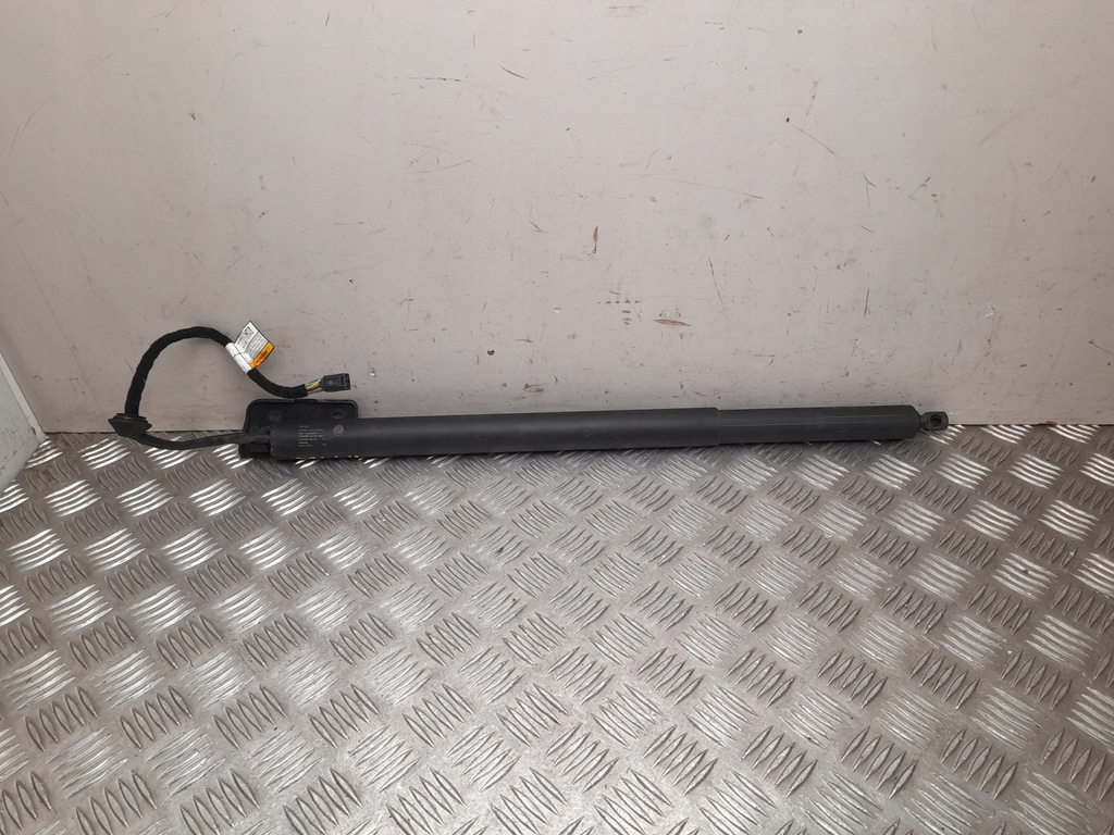 фото №1, Пружина газовая alfa romeo stelvio 2020 505603960