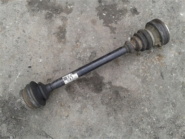 фото №1, Приводной вал задняя audi a4 b6 8e0501203k