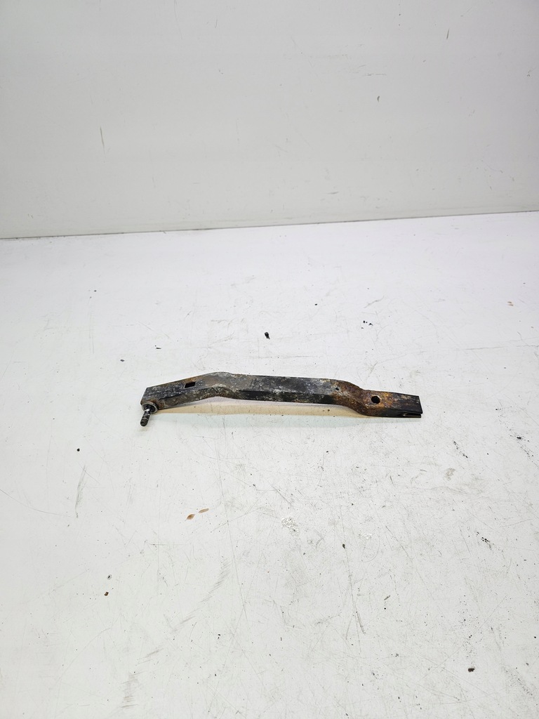 фото №1, Кронштейн поперечина правый audi q5 8r 8r0805528