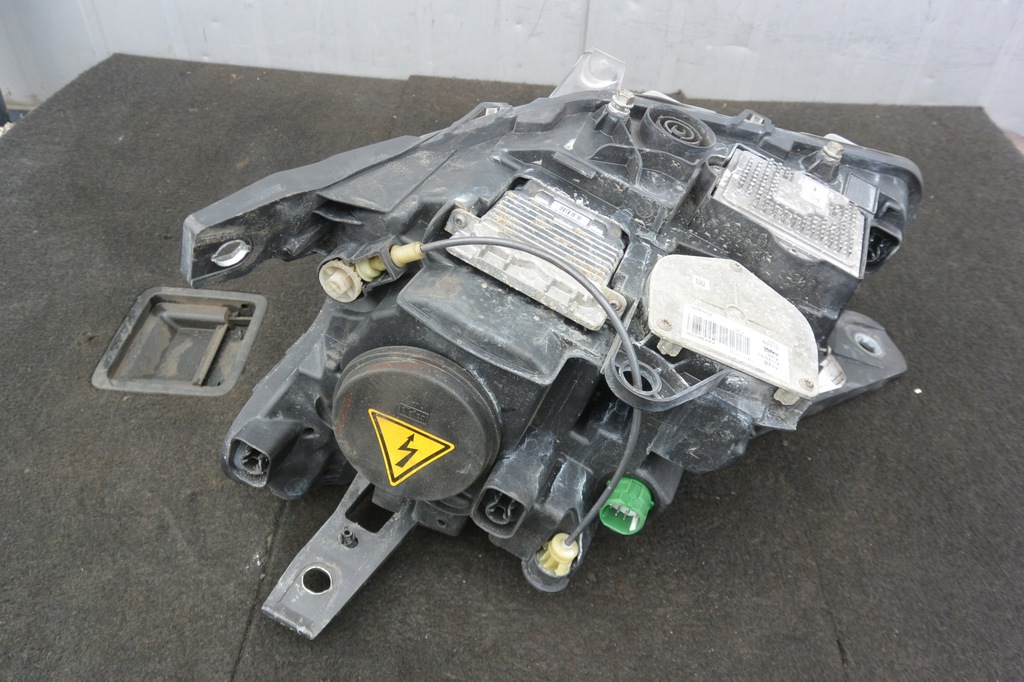 фото №9, Maserati quattroporte vi лампа права перед ксенон