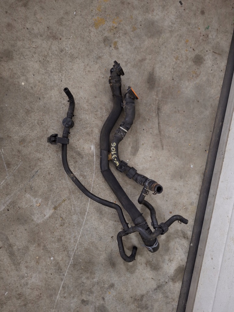 фото №7, Vw e up e-up wąż трубка wody 12e122101a