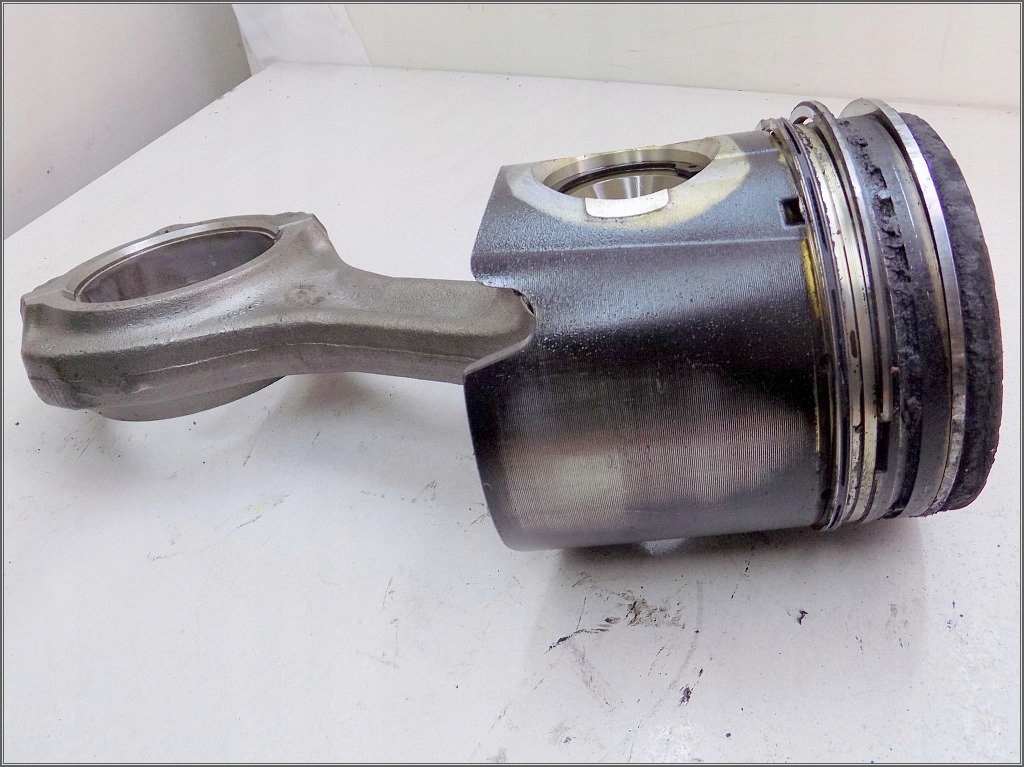 фото №4, Iveco eurotech 440km 2001r - поршень с шатун