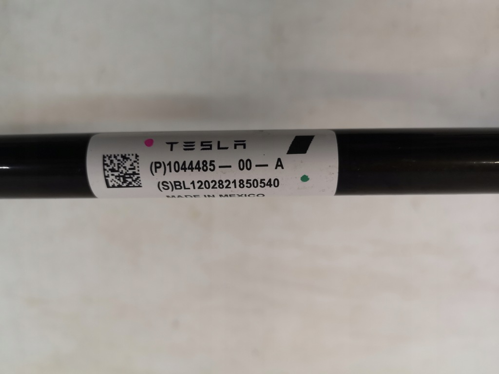 Tesla 3 - стабилизатор перед Цена