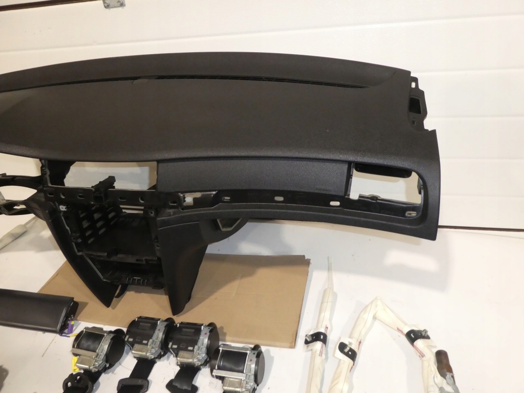 фото №8, Skoda superb ii приборная панель консоль подушка безопасности шторки безопасности ремни