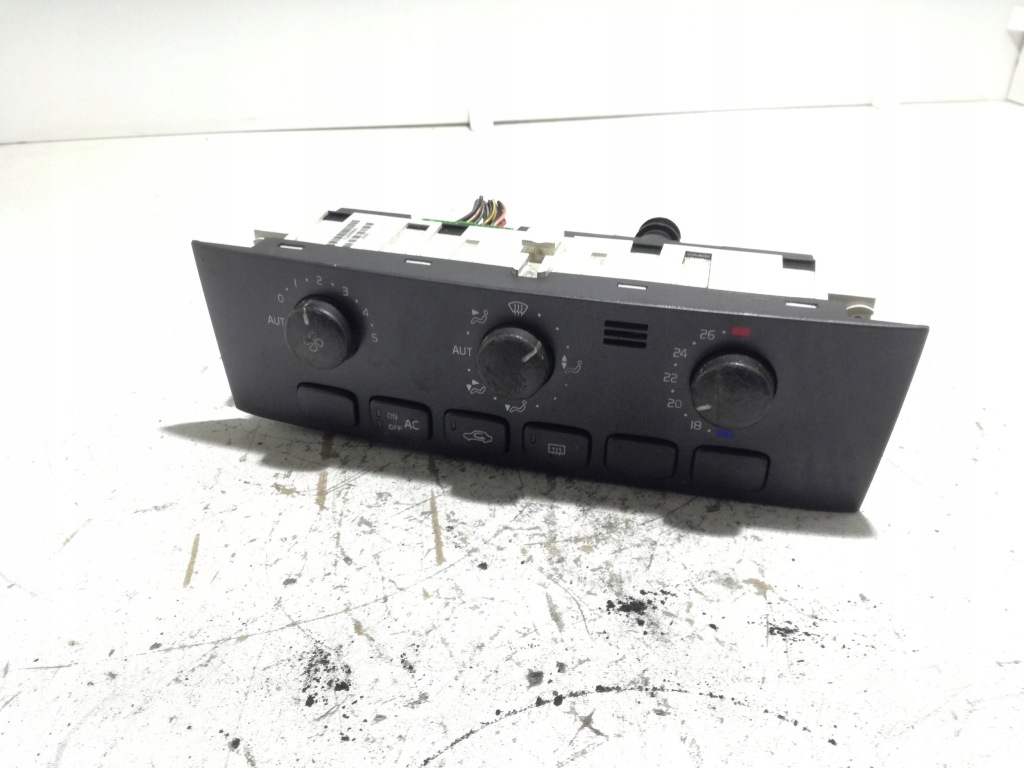 Купити Панель обдув volvo v40 s40 1 612698 європа