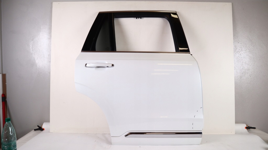 Купити Volvo xc90 2 двері праве задній