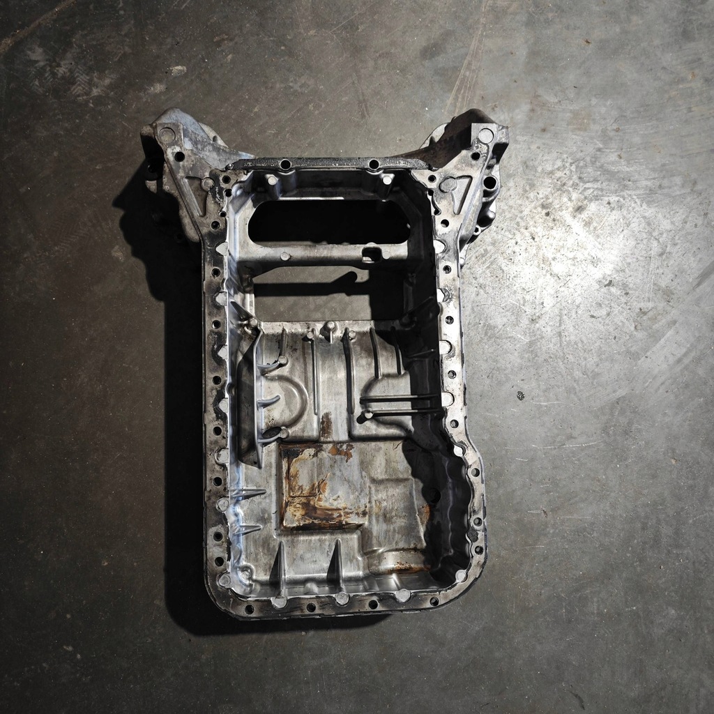 фото №3, Поддон масляная r2720140802 mercedes-benz om272