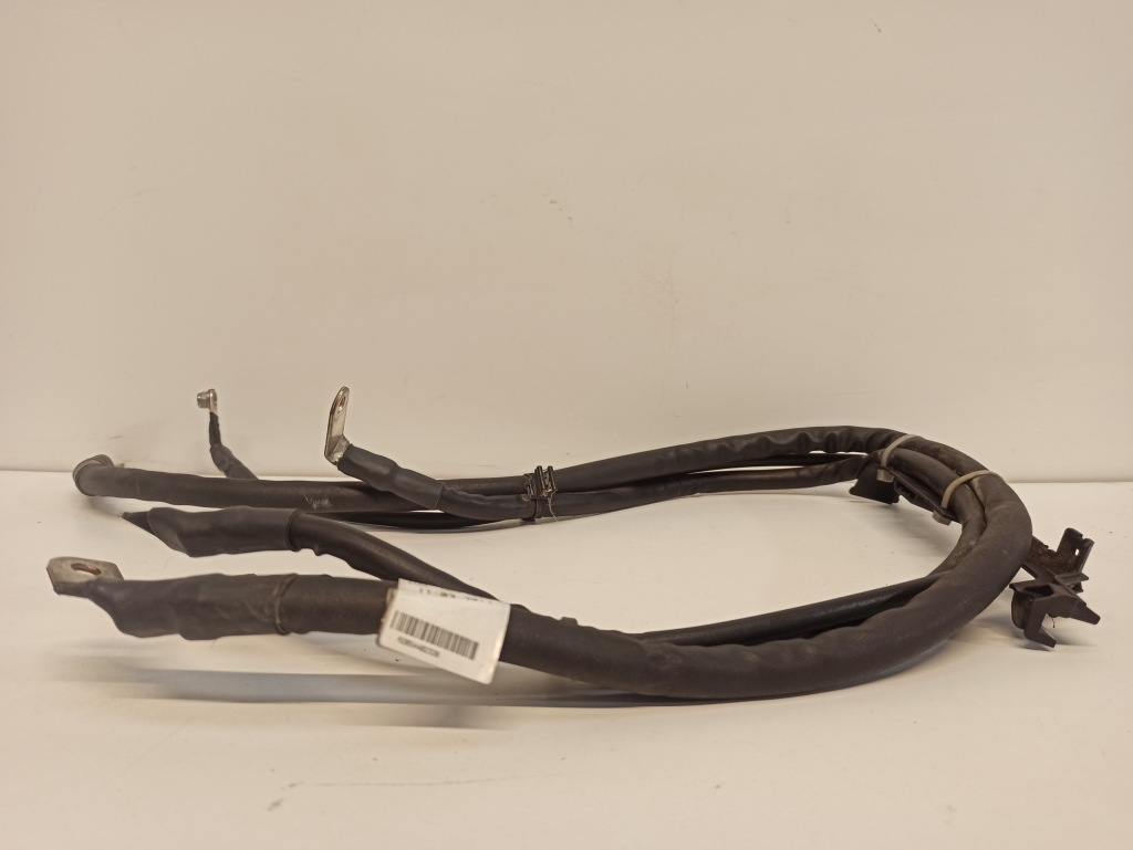 Купить Mercedes w205 жгут аккумулятор a2054402336