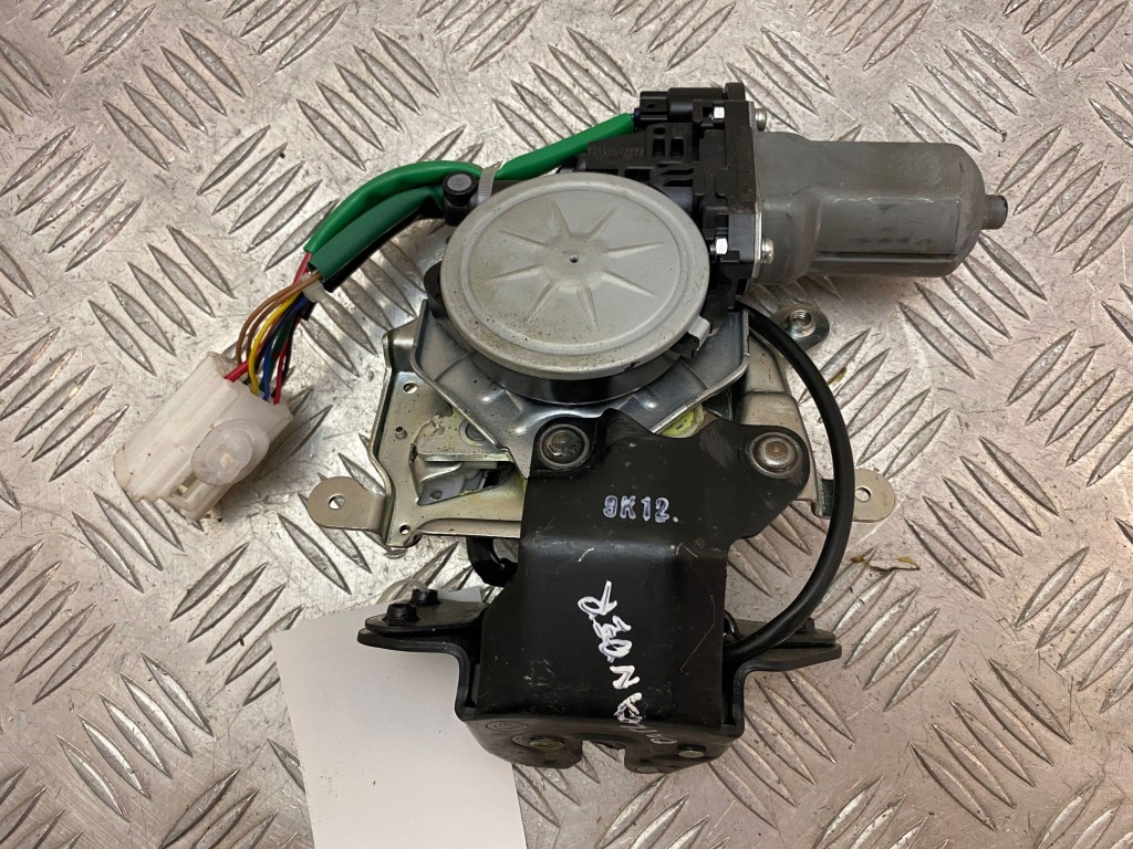 фото №10, Mitsubishi outlander 2020 замок кришки задній / багажника