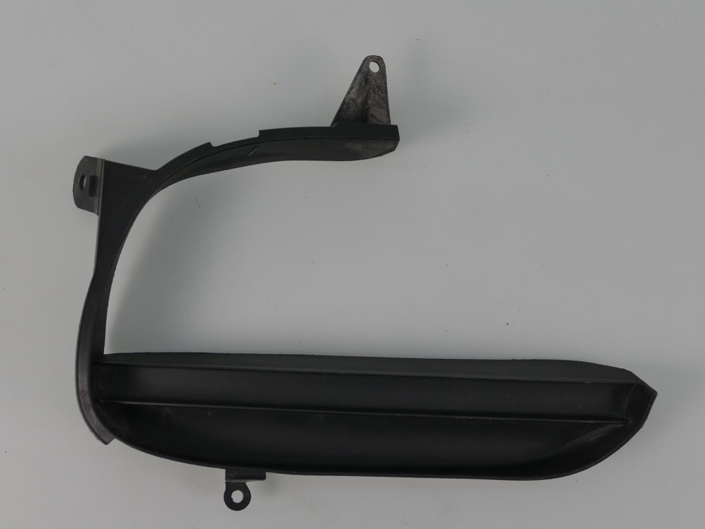 фото №1, Porsche cayenne i решётка бампера левый перед