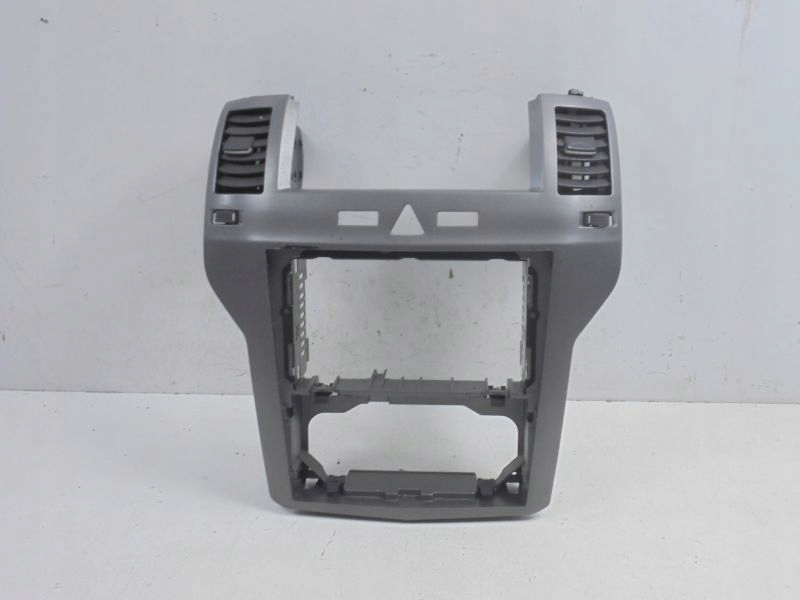 фото №9, Opel zafira b консоль средняя рамка радио 13162556 331985437