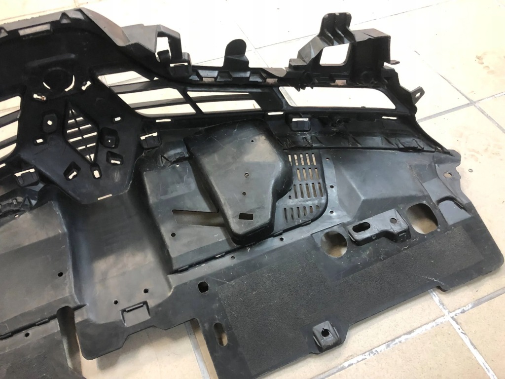 Renault clio iv 12-16 решётка радиатора решётка радиатора бампера перед Киев